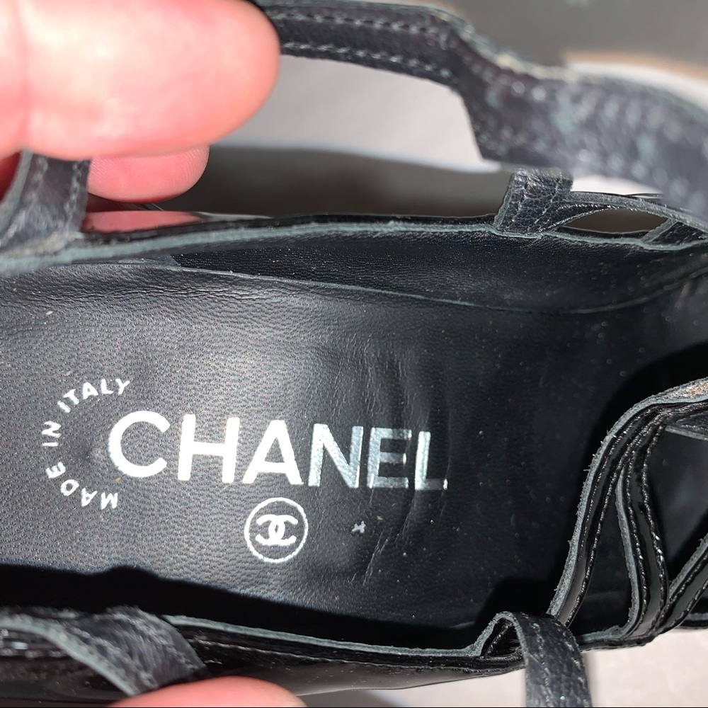 CHANEL size 37 black patent leather PUMPS quilted faux wedge heel - Picture 2 of 13